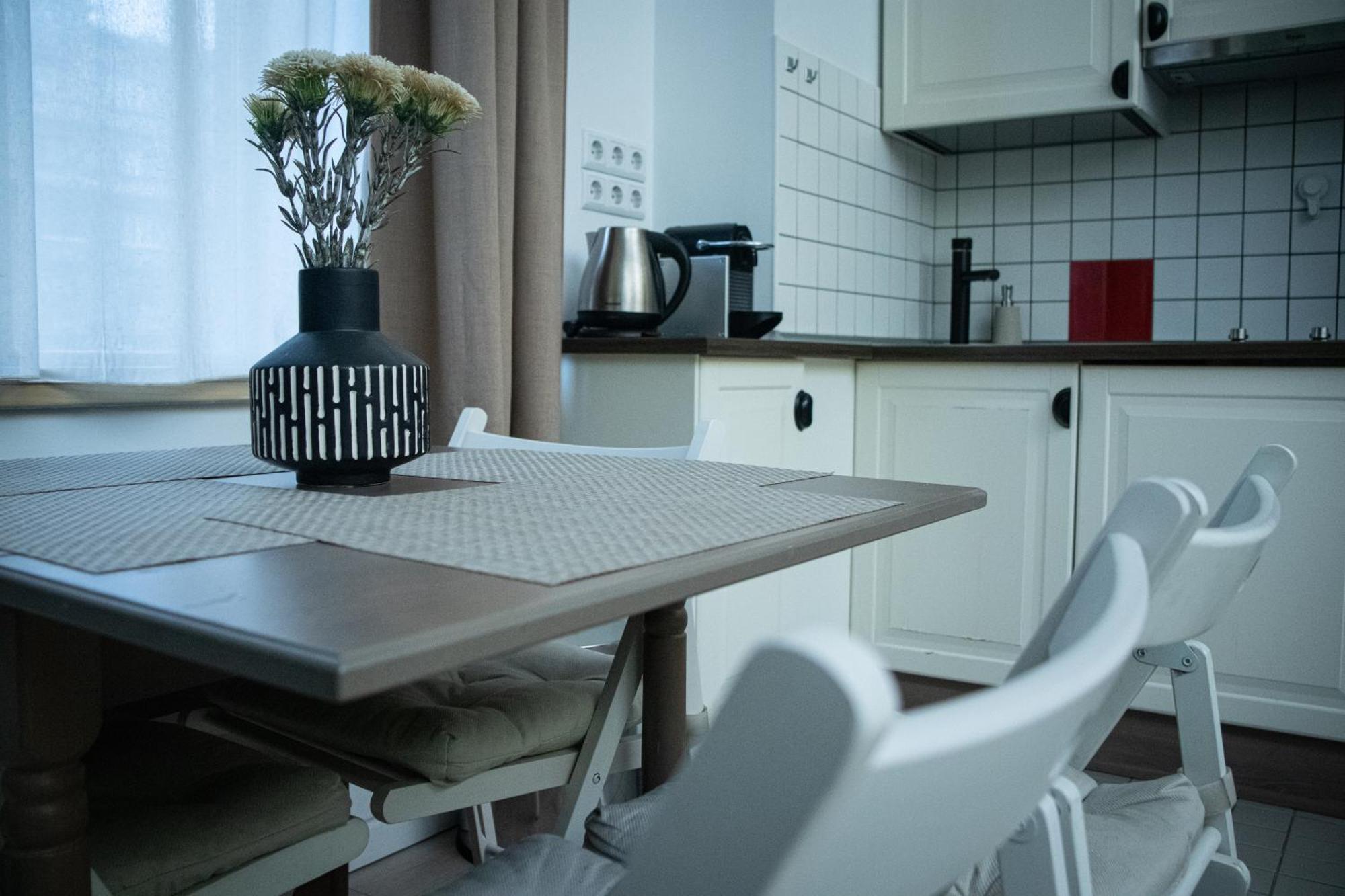 House4You - Balcescu Bucarest Extérieur photo
