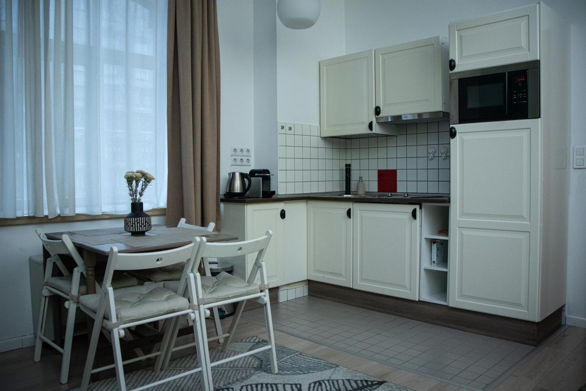 House4You - Balcescu Bucarest Extérieur photo